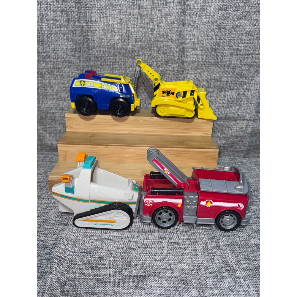 Paw Patrol Toy Lot 12 Figures 4 Vehicles Marshall Chase Skye Rubble Everest - Picture 3 of 10